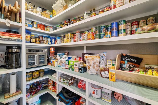 153 Ranger BLVD, Salado, TX 76571