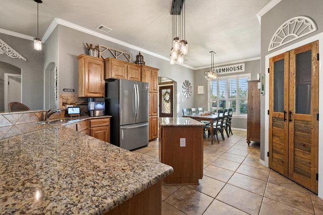 153 Ranger BLVD, Salado, TX 76571