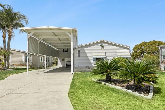 5226 ISLAND VIEW CIRCLE N, Polk City, FL 33868