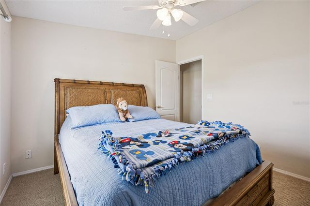 5226 ISLAND VIEW CIRCLE N, Polk City, FL 33868