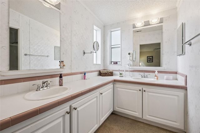 5226 ISLAND VIEW CIRCLE N, Polk City, FL 33868