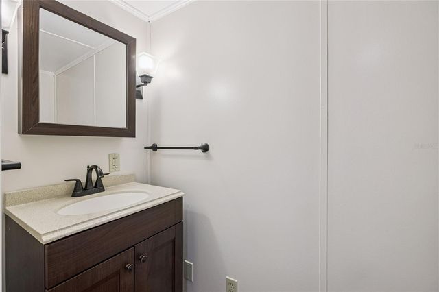 5226 ISLAND VIEW CIRCLE N, Polk City, FL 33868