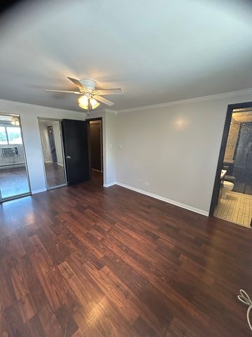 6700 W 64TH Place 3E, Chicago, IL 60638