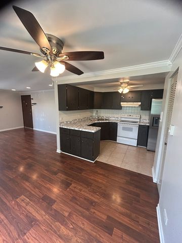 6700 W 64TH Place 3E, Chicago, IL 60638