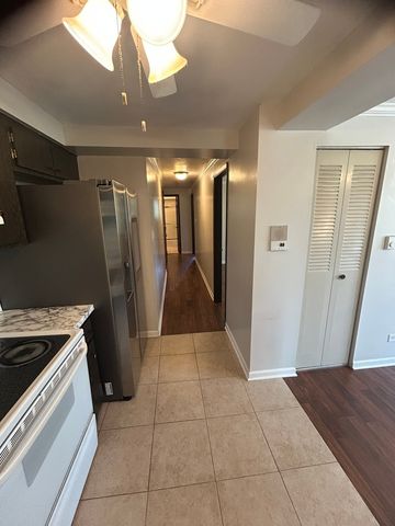 6700 W 64TH Place 3E, Chicago, IL 60638