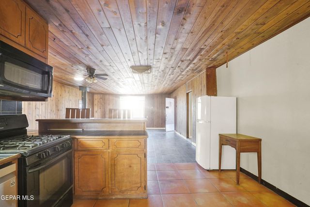 1501 New Mexico 28, Anthony, NM 88021