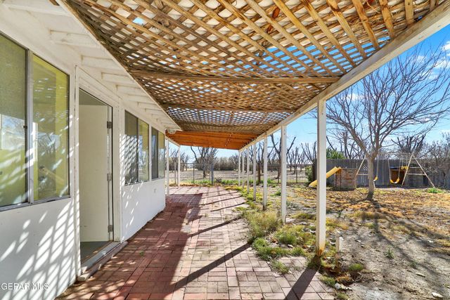 1501 New Mexico 28, Anthony, NM 88021