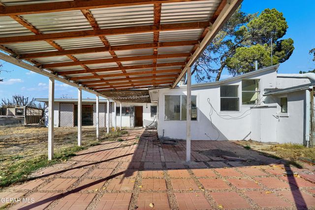 1501 New Mexico 28, Anthony, NM 88021