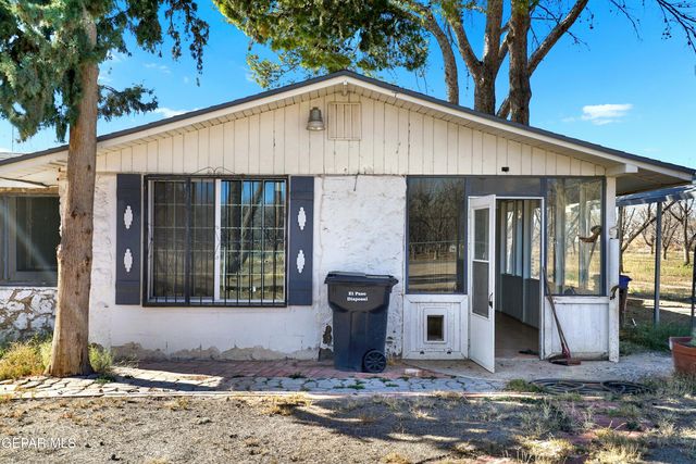 1501 New Mexico 28, Anthony, NM 88021