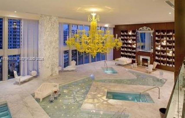 475 BRICKELL AV 2710, Miami, FL 33131