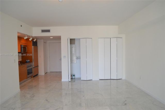 475 BRICKELL AV 2710, Miami, FL 33131