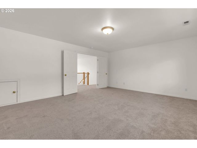 5404 SOUTHWOOD Dr, Lake Oswego, OR 97035