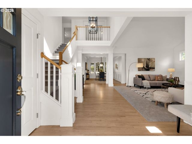 5404 SOUTHWOOD Dr, Lake Oswego, OR 97035