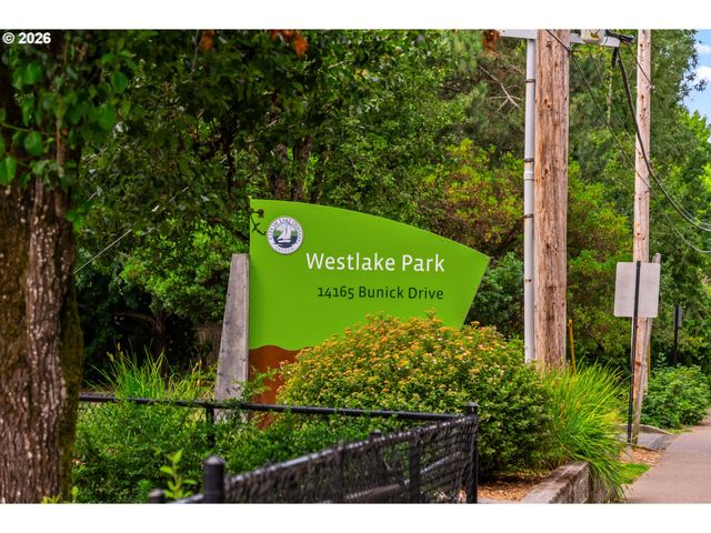 5404 SOUTHWOOD Dr, Lake Oswego, OR 97035