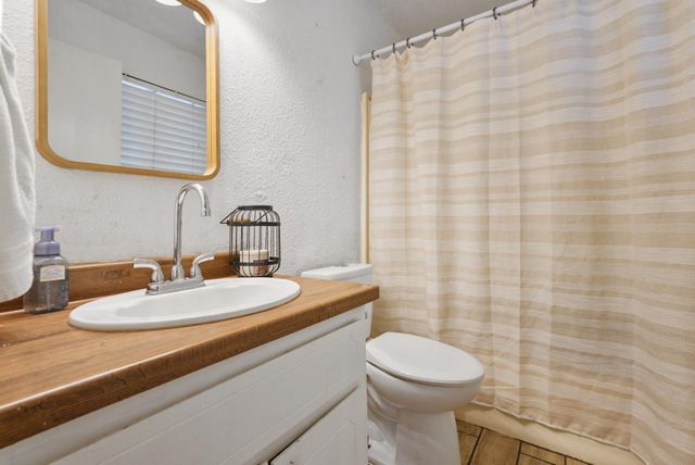 3820 Drakewood Ct, Ceres, CA 95307