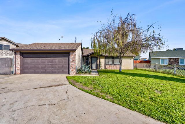 3820 Drakewood Ct, Ceres, CA 95307