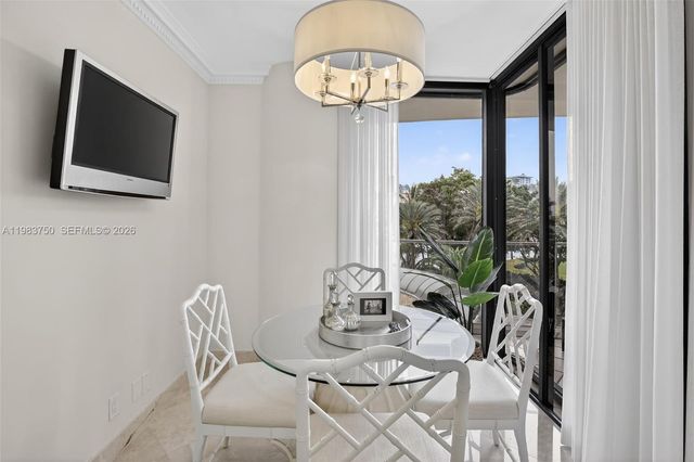 2800 Island Blvd 301, Aventura, FL 33160