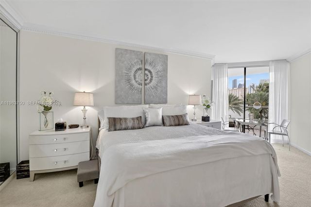 2800 Island Blvd 301, Aventura, FL 33160