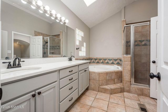 2860 Morningstar Drive, Las Cruces, NM 88011