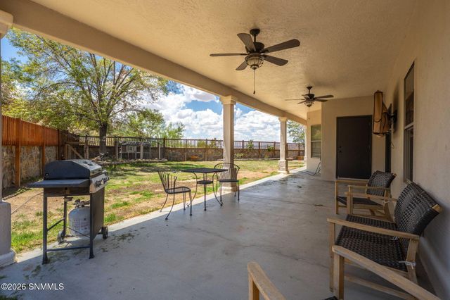 2860 Morningstar Drive, Las Cruces, NM 88011