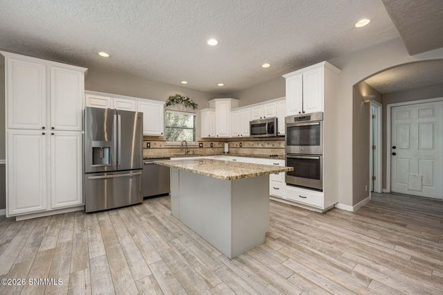 2860 Morningstar Drive, Las Cruces, NM 88011