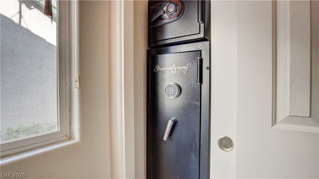 10200 Juniper Creek Lane, Las Vegas, NV 89145