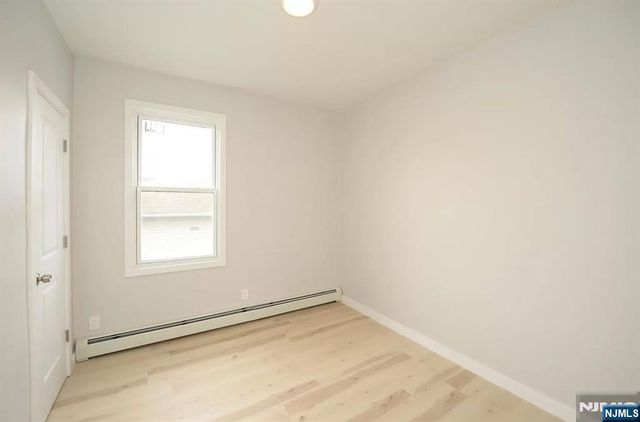 8-02 Chester, Fair Lawn, NJ 07410