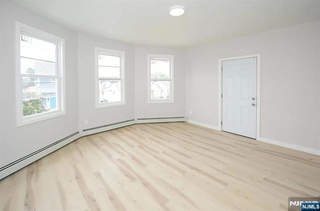 8-02 Chester, Fair Lawn, NJ 07410