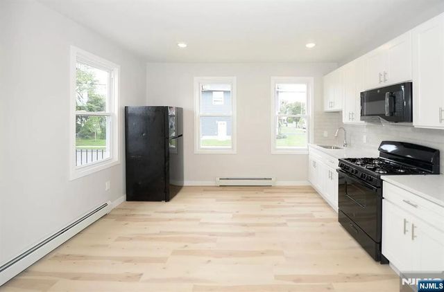 8-02 Chester, Fair Lawn, NJ 07410