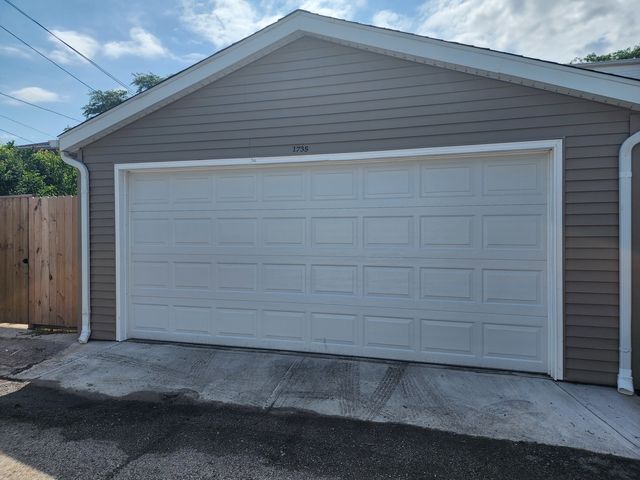 1735 N Latrobe Avenue, Chicago, IL 60639