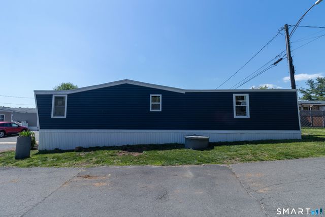 525 East Main Street 22, Branford, CT 06405
