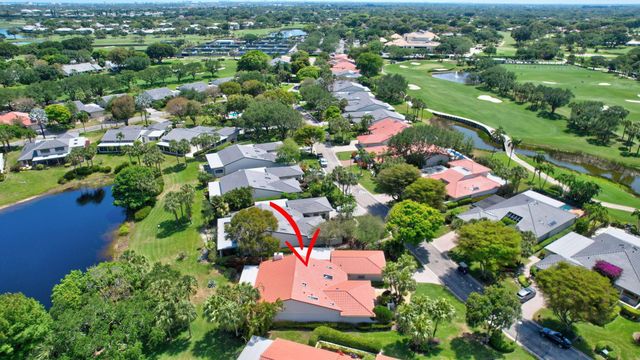 18 Bristol Lane, Boynton Beach, FL 33436