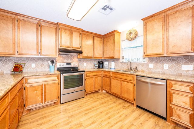 115 Albacore Street, Sargent, TX 77414