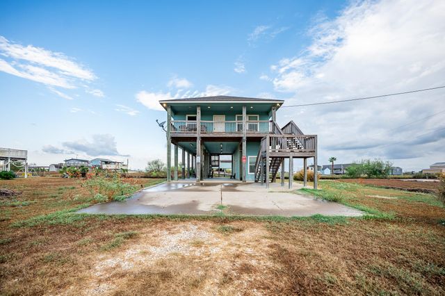 115 Albacore Street, Sargent, TX 77414