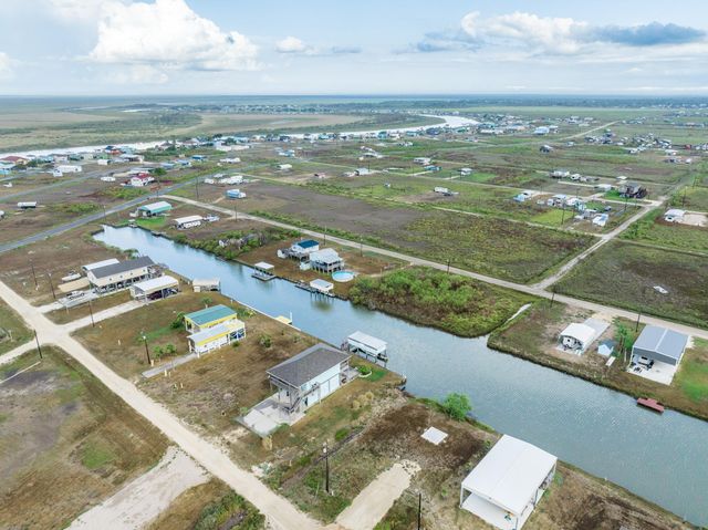 115 Albacore Street, Sargent, TX 77414