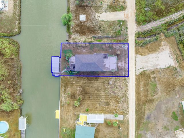 115 Albacore Street, Sargent, TX 77414