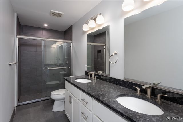 8987 Iroquois Street, Evans, NY 14006