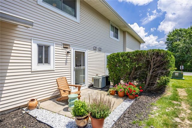 678 Eastbrooke Lane, Brighton, NY 14618