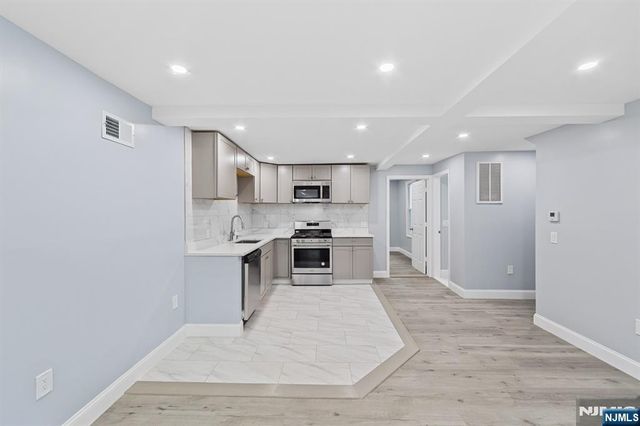 191 Harrison Street, Passaic, NJ 07055