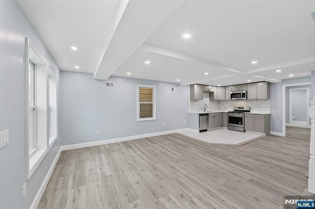 191 Harrison Street, Passaic, NJ 07055