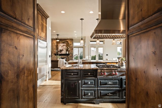 1107 N TWICKENHAM DR, Salt Lake City, UT 84103