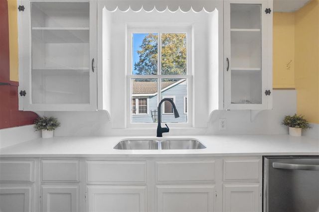 1734 Moss St Street, Lake Charles, LA 70601