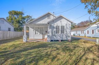 1734 Moss St Street, Lake Charles, LA 70601