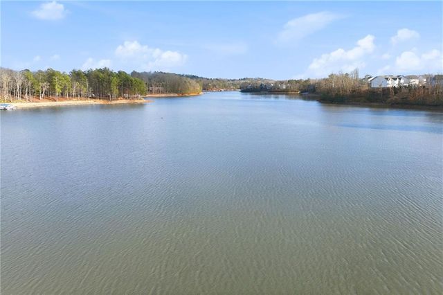 7707 Elm Circle, Murrayville, GA 30564