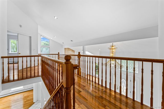 126 Bagatelle Road, Melville, NY 11747
