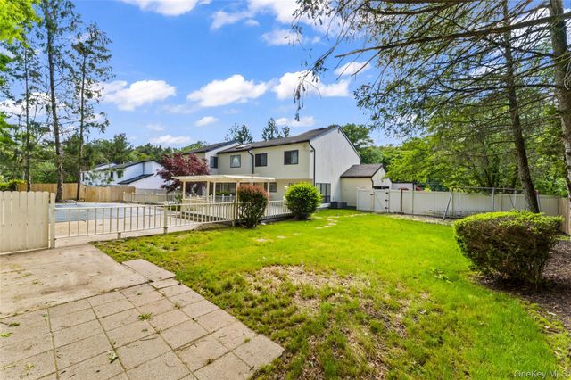 126 Bagatelle Road, Melville, NY 11747