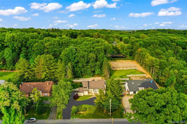126 Bagatelle Road, Melville, NY 11747