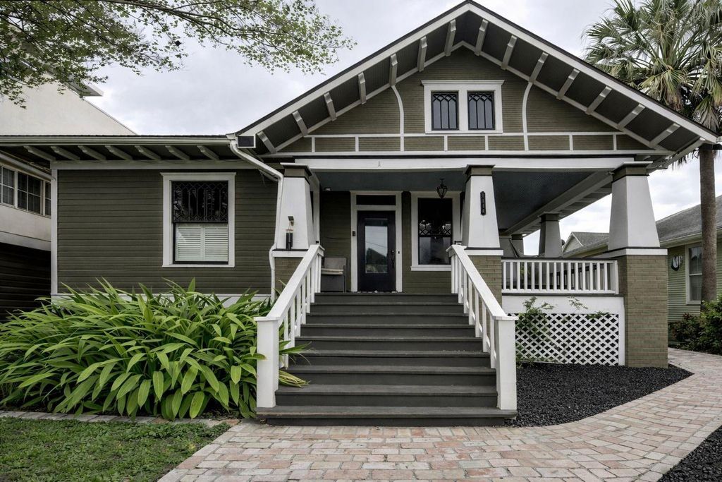 1114 Welch Street, Houston, TX 77006