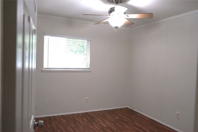608 Hillcrest Street, Mansfield, TX 76063