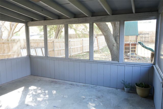 608 Hillcrest Street, Mansfield, TX 76063